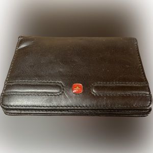 Wenger Vintage Leather Men’s 3 Card Slot Wallet